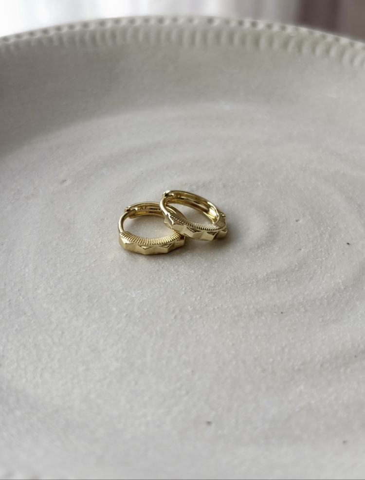 Piramit Gold Küpe
