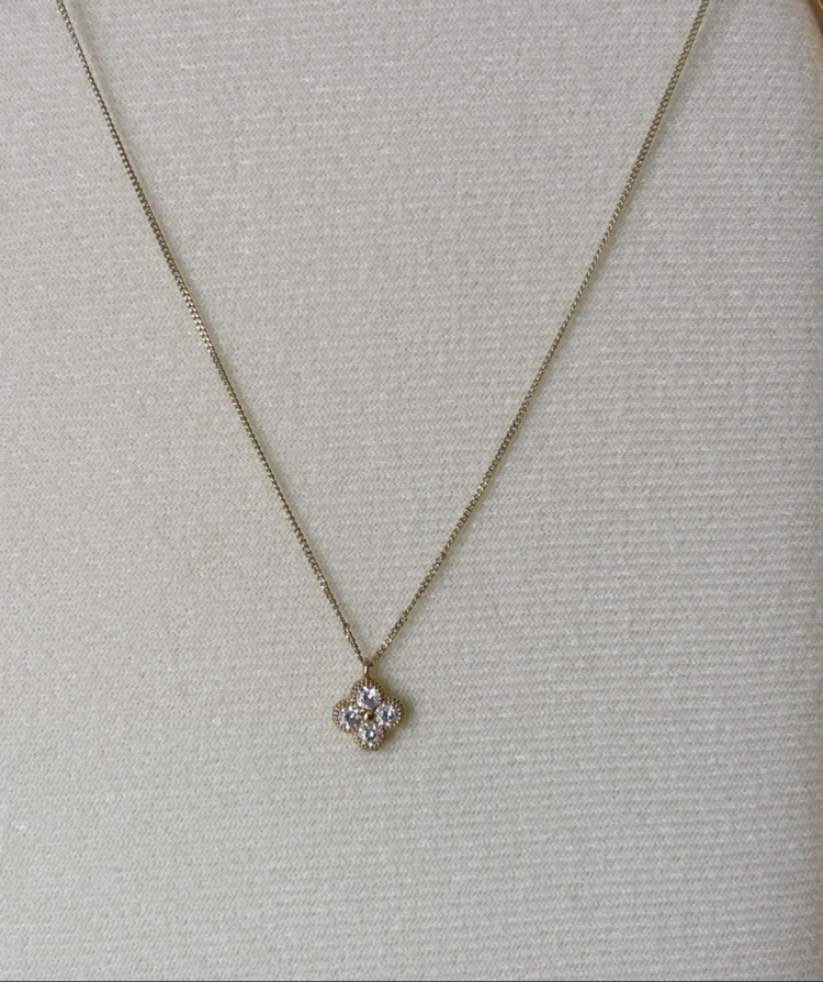 Gold Zirkon Taşlı Yonca Kolye