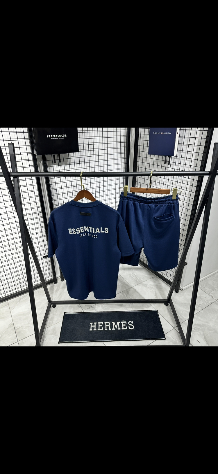 ESSENTİALS
