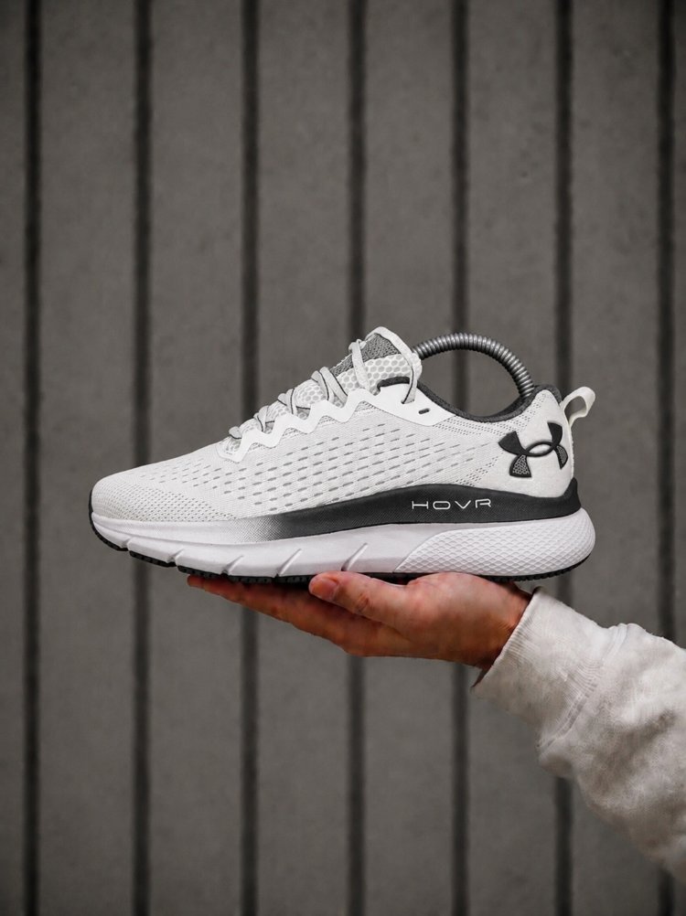 ​Under Armour UA HOVR™ – Beyaz / Siyah

