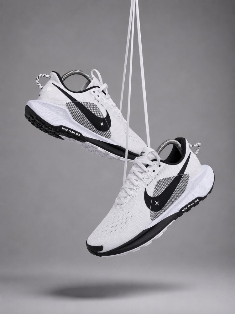 Nike Pegasus Trail 5 Beyaz Siyah