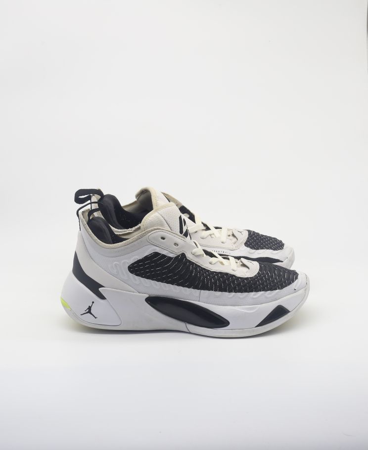 Nike DQ6513-107