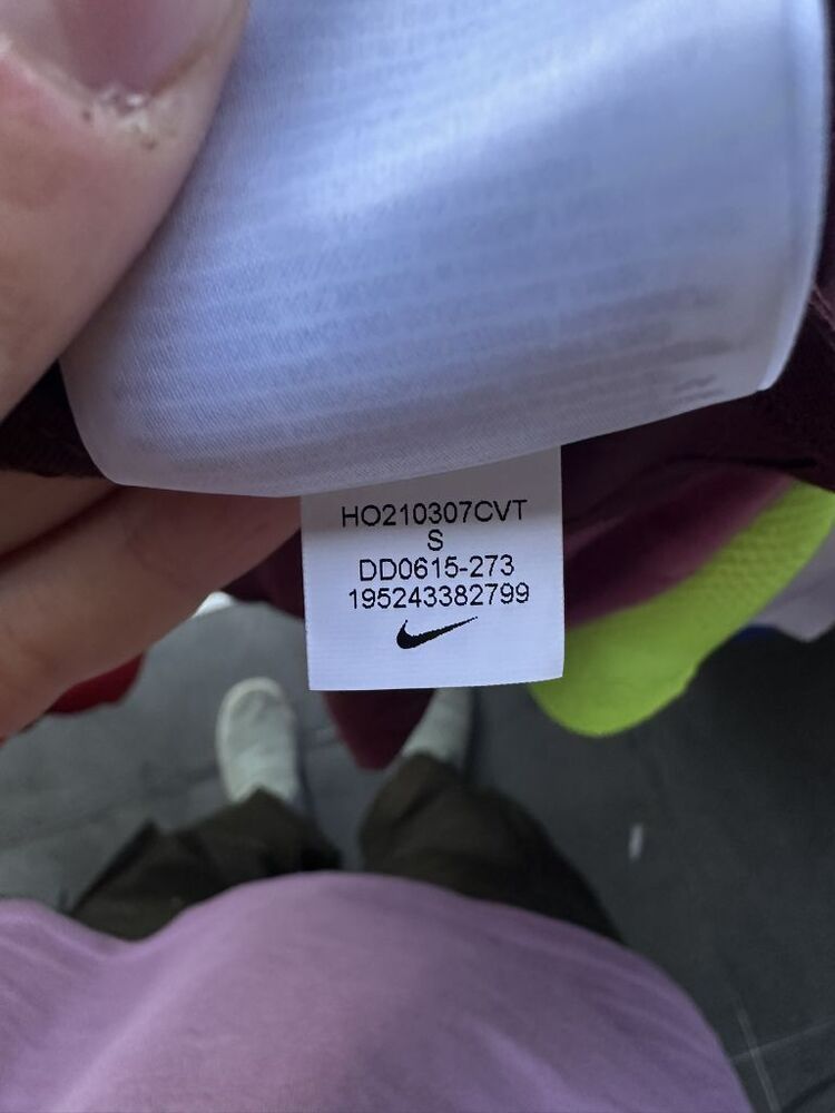 Nike Atlet / Fanila - M / 38