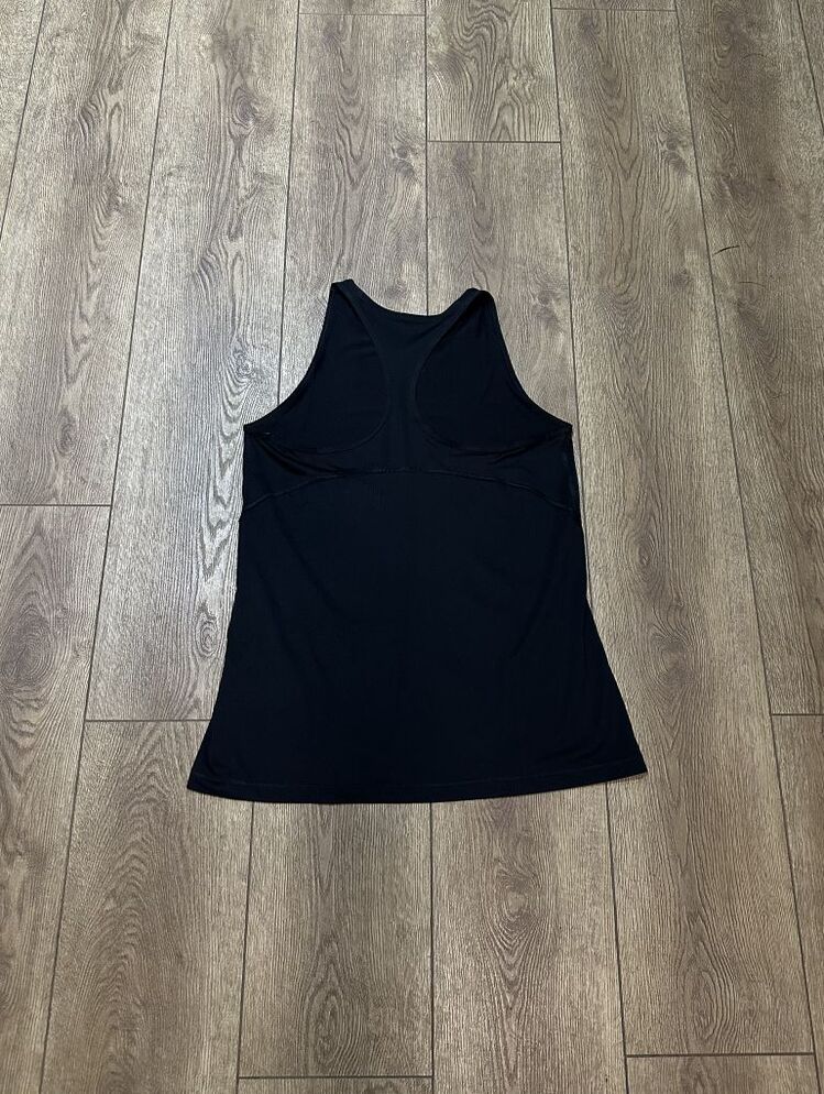 Nike Atlet / Fanila - M / 38