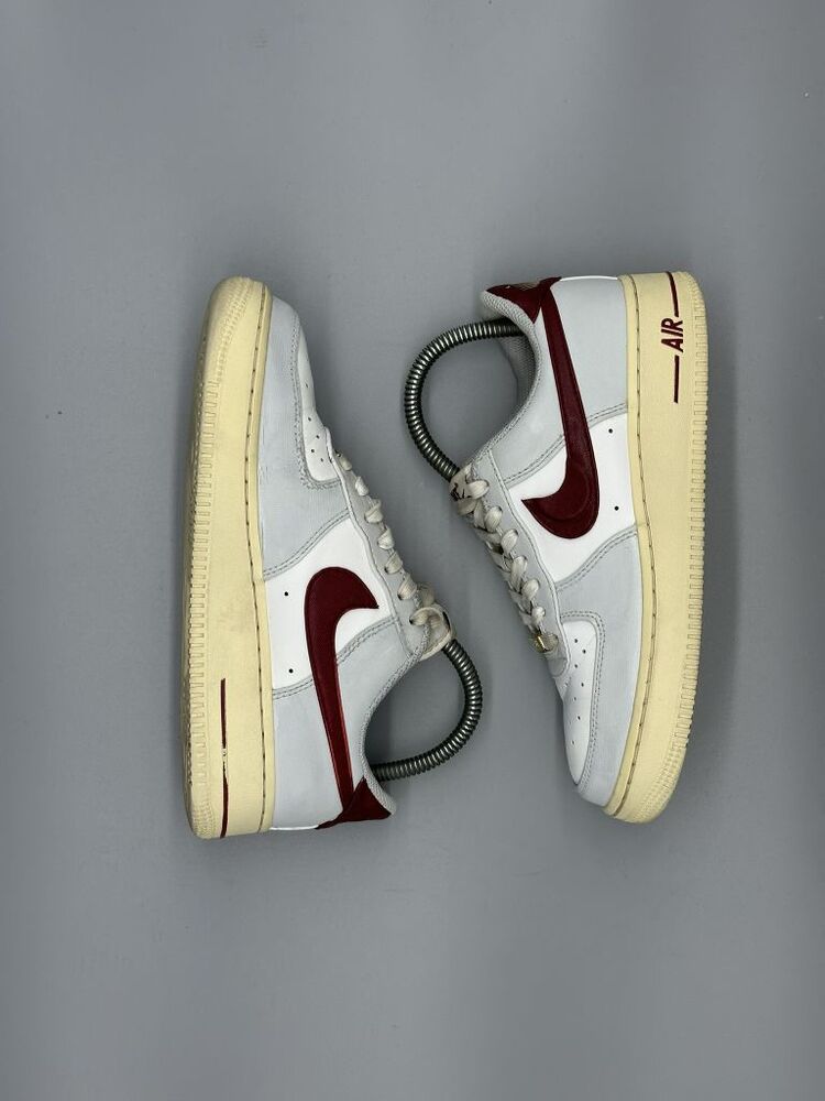 Nike Air Force 1 07 SE Swoosh Pocket Photon Dust Team Red