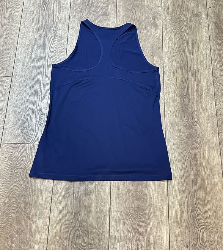 Nike Atlet / Fanila - M / 38