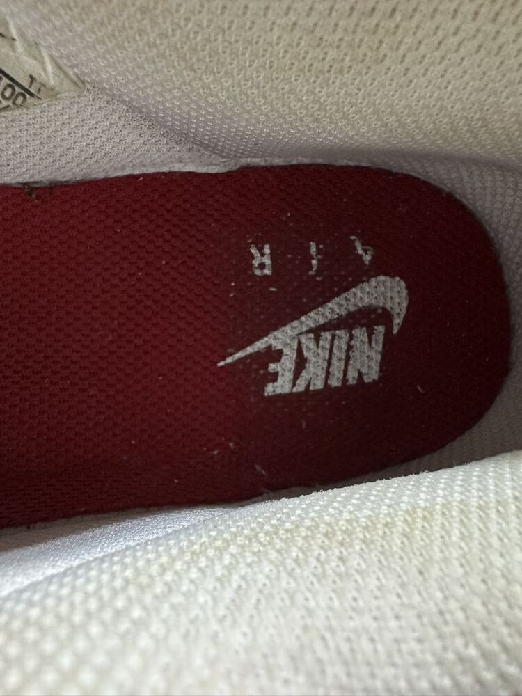 Nike Air Force 1 07 Essential White Gym Red