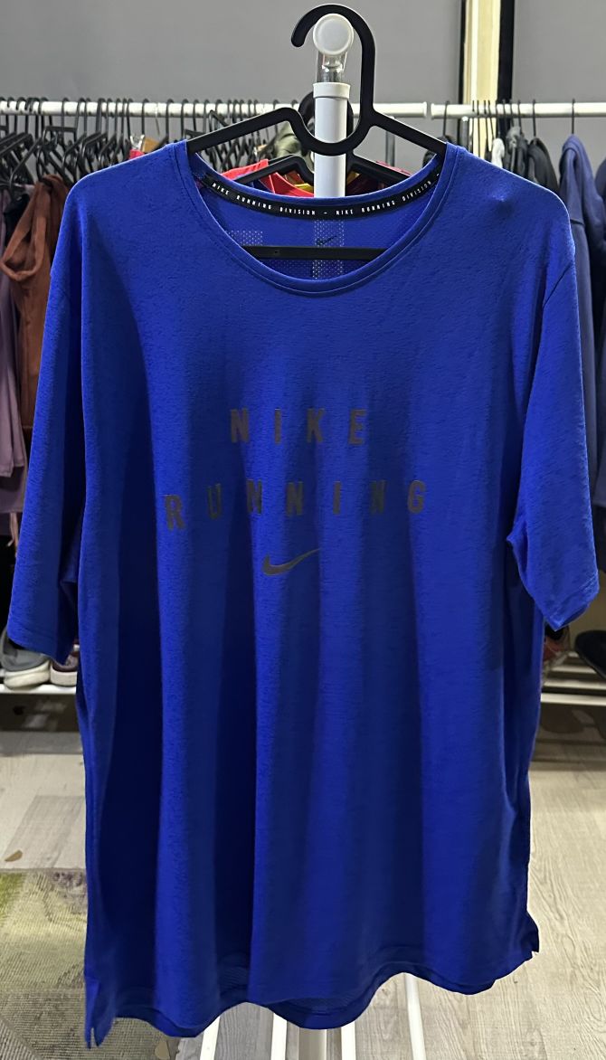 Nike T-Shirt - M / 38