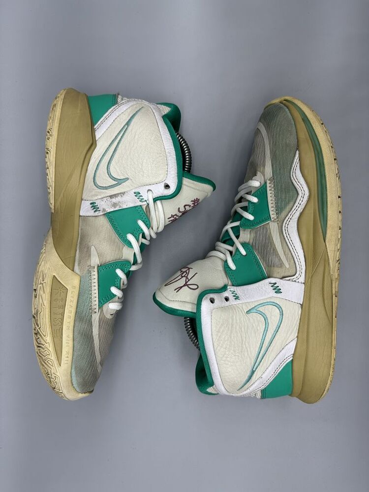 Nike Kyrie 8 Infinity Keep Sue Fresh