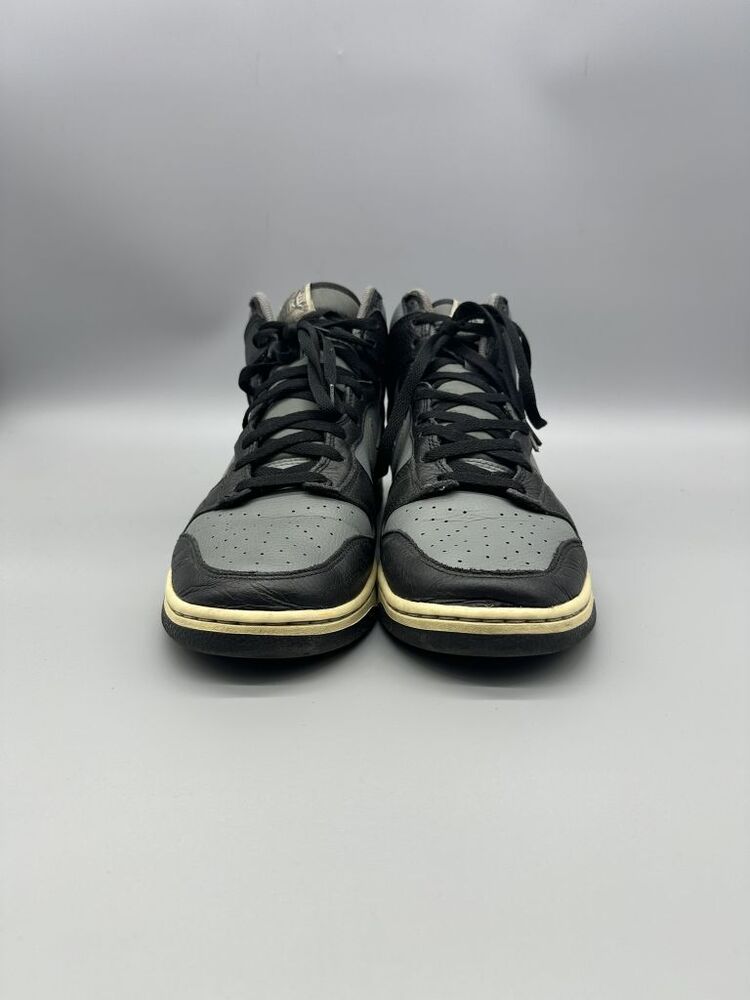 Nike Sneaker
