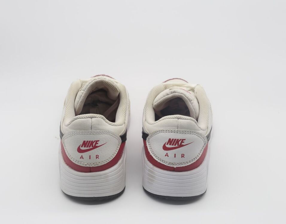 Nike Sneaker