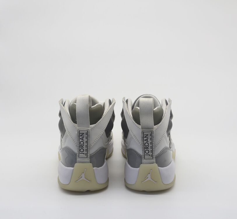 Nike Jumpman Two Trey