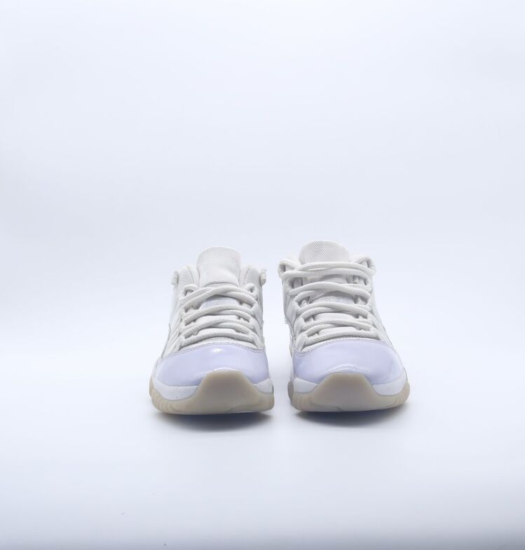 Air Jordan 11 Retro Low Pure Violet