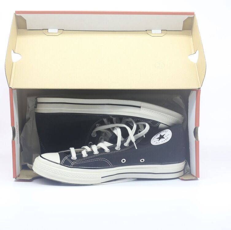 Converse Sneaker