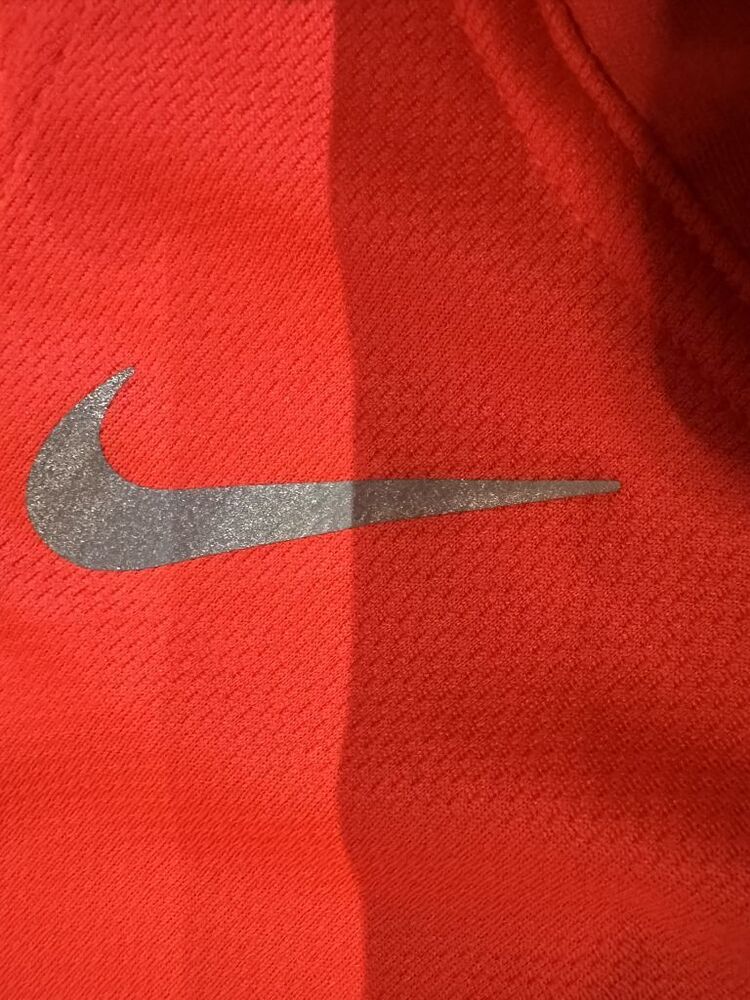 Nike T-Shirt - S / 36