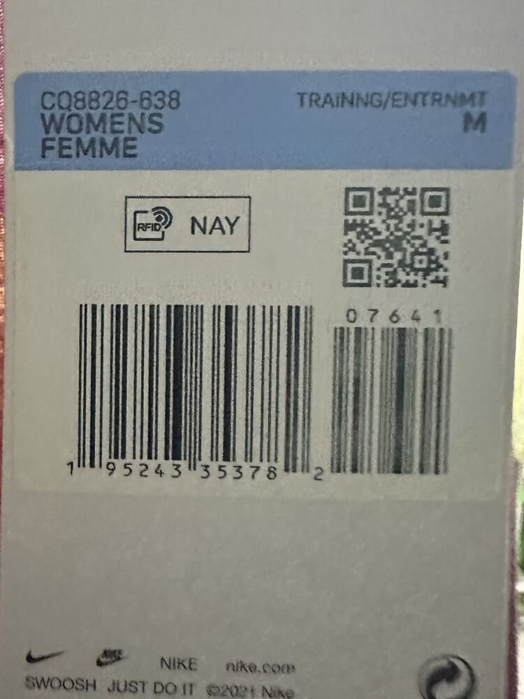 Nike Atlet / Fanila - M / 38