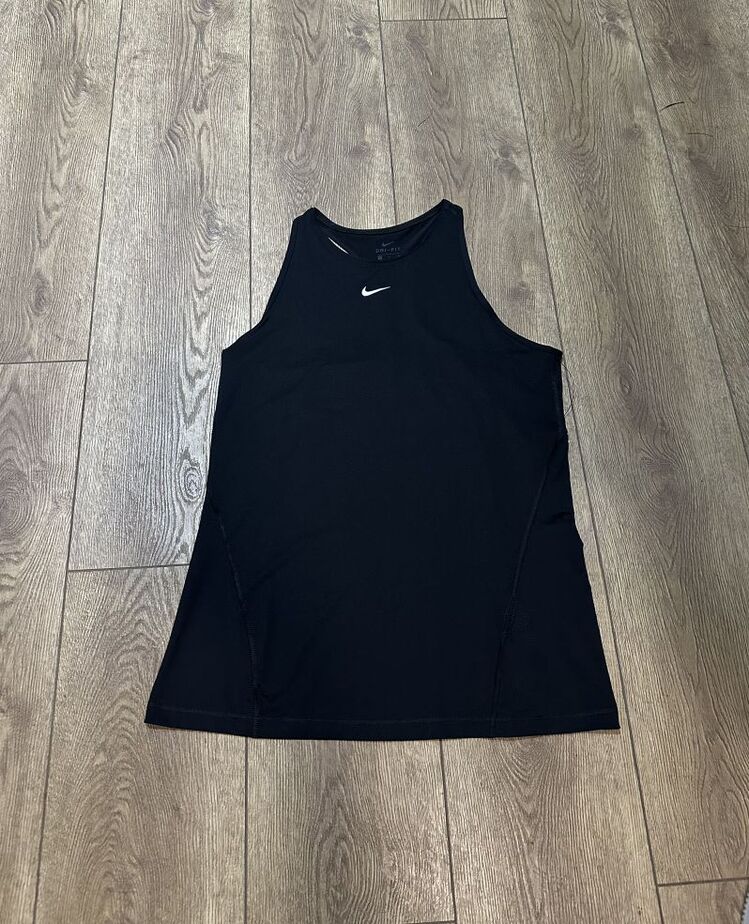 Nike Atlet / Fanila - M / 38