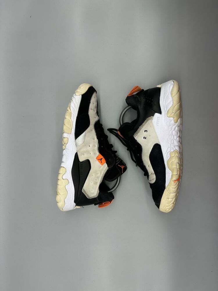 Nike DV8121-007