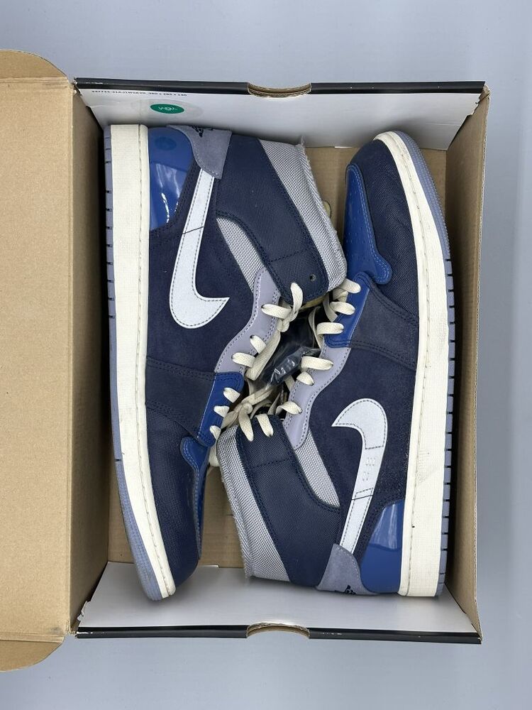 Nike Sneaker