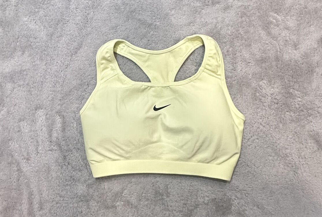 Nike Spor S�tyeni - L / 40