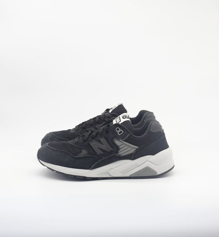 New Balance 580 Black White