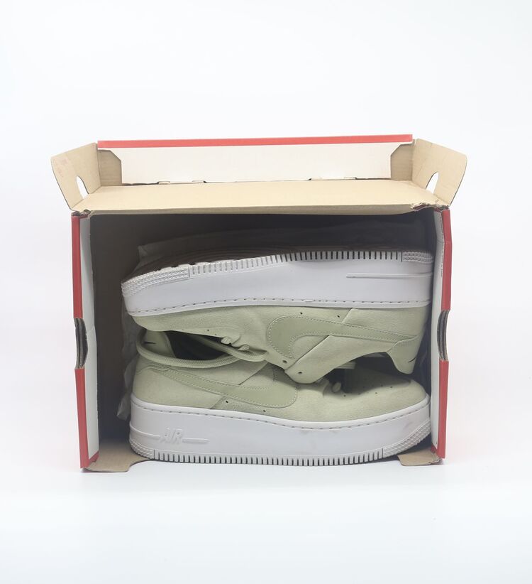 Nike Air Force 1 Sage Low Olive Aura