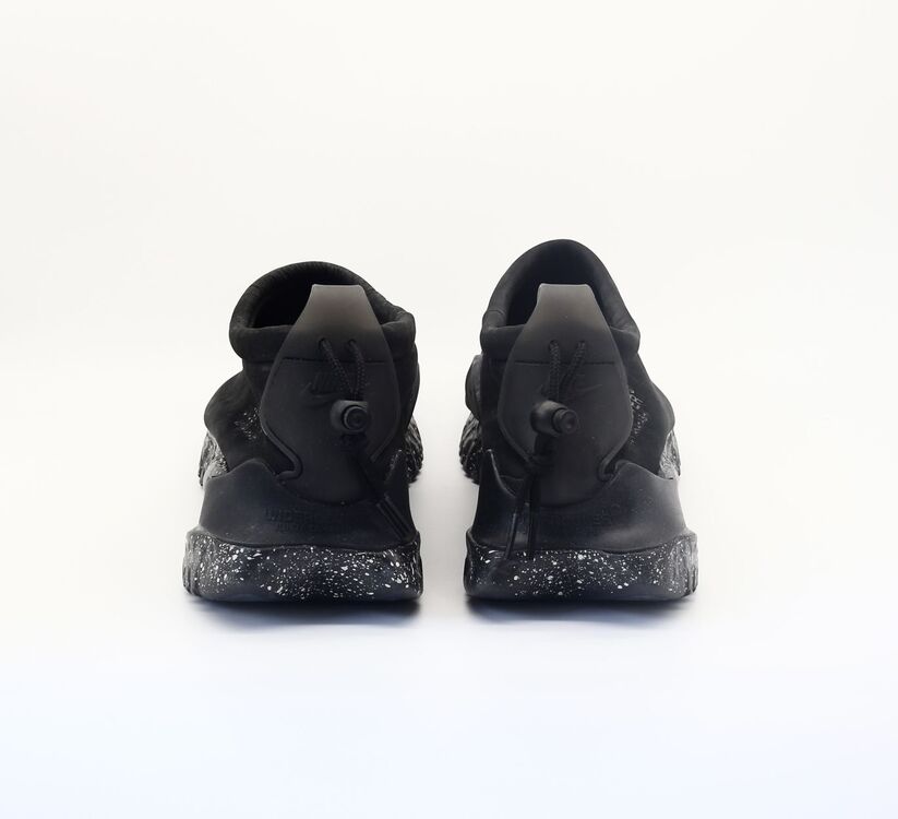 Nike Sneaker