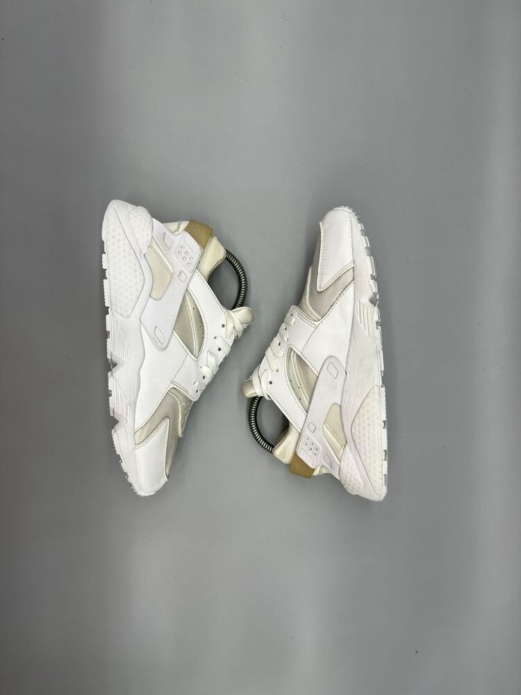 Nike Air Huarache Triple White