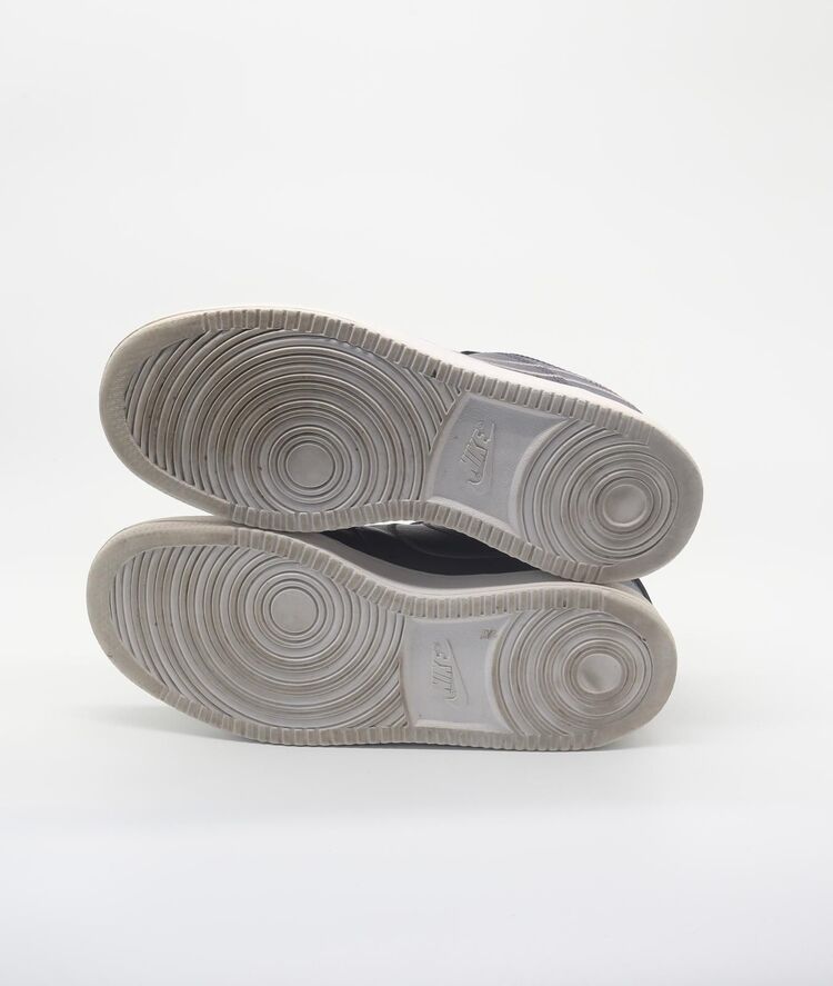 Nike Sneaker
