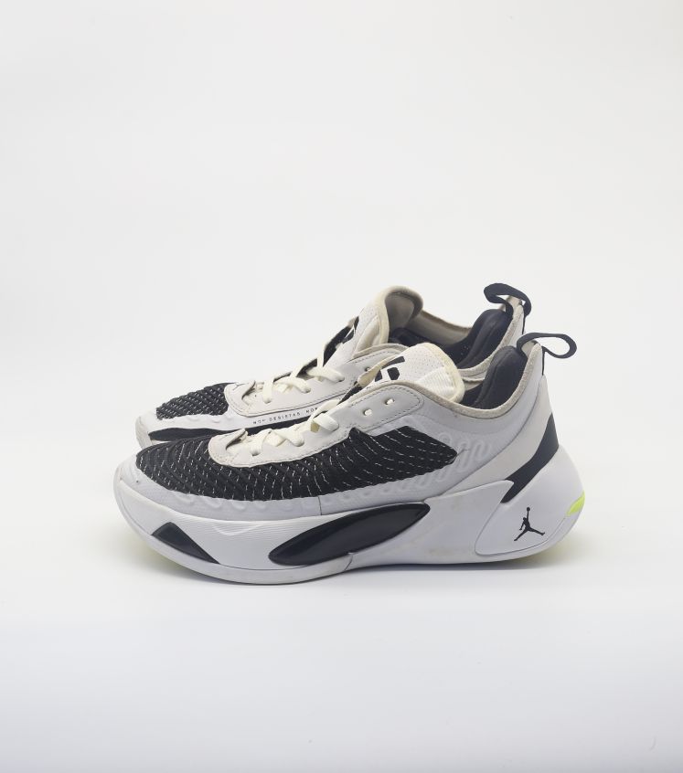 Nike DQ6513-107