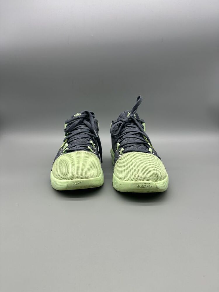 Nike LeBron Witness VIII Green