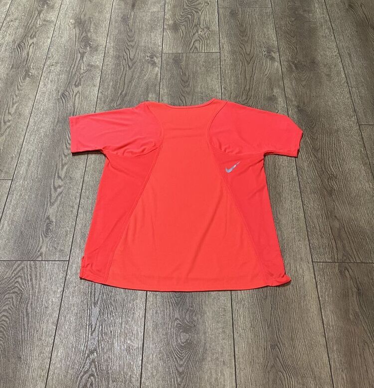 Nike T-Shirt - S / 36