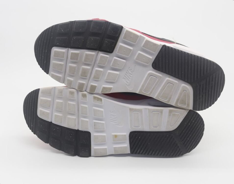 Nike Sneaker