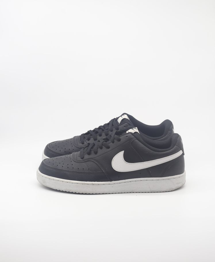 Nike Sneaker