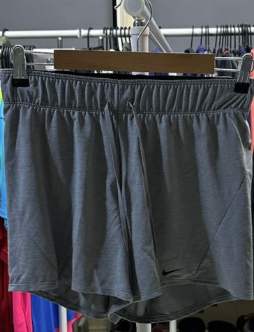 Nike Şort ve Bermuda