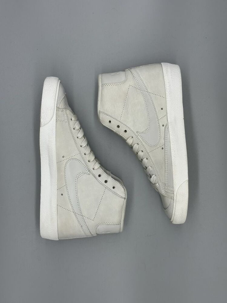 Nike Blazer Mid 77 Premium Photon Dust