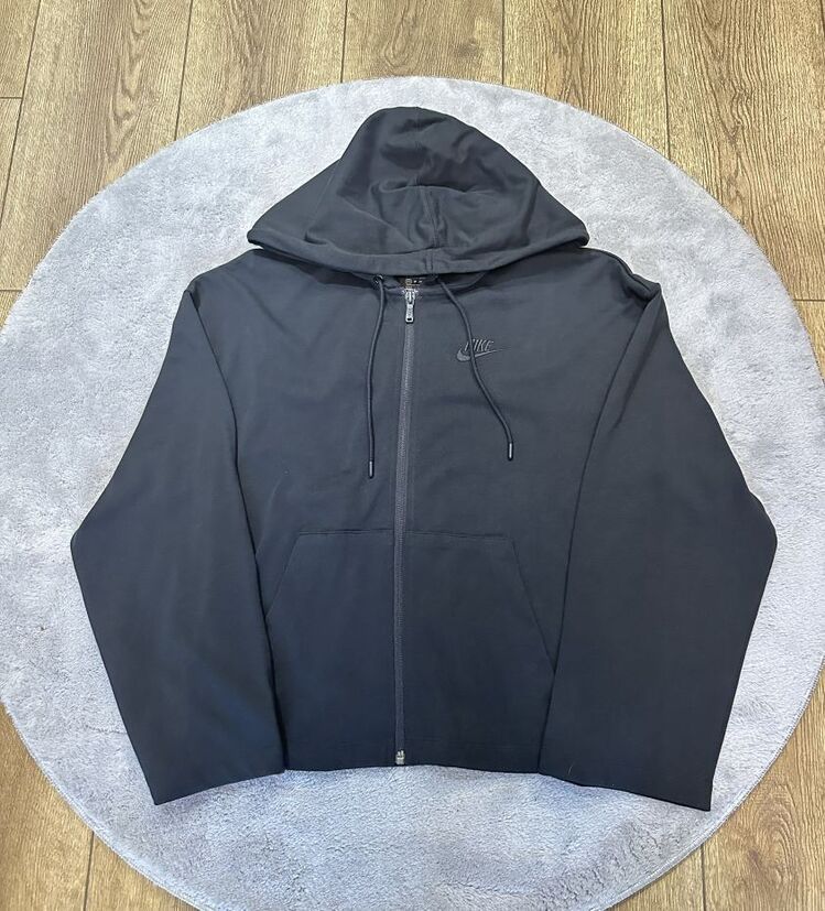 Nike Hirka - XS / 34