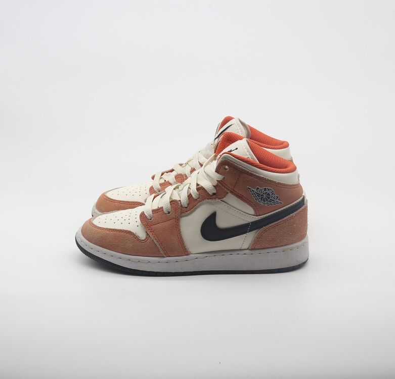 Air Jordan 1 Mid SE GS Orange Suede