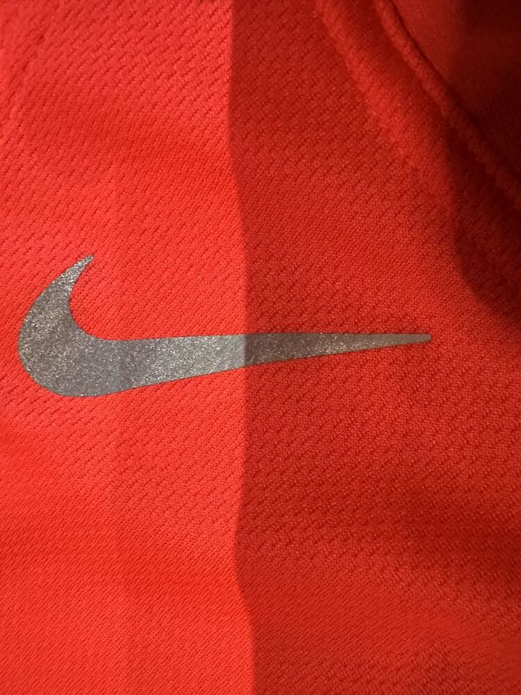 Nike T-Shirt - S / 36
