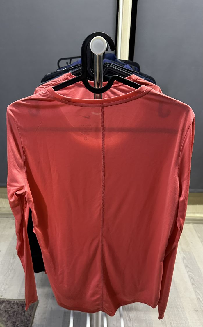 Nike T-Shirt - S / 36