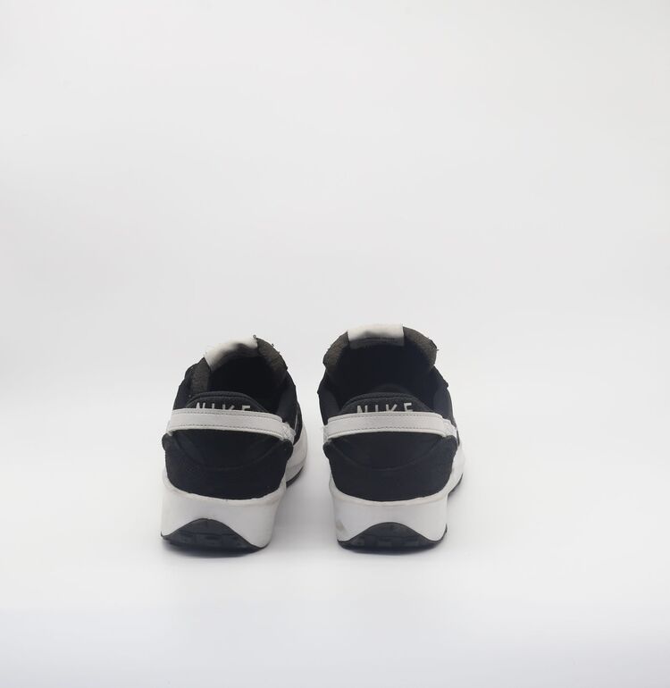 Nike Waffle Debut