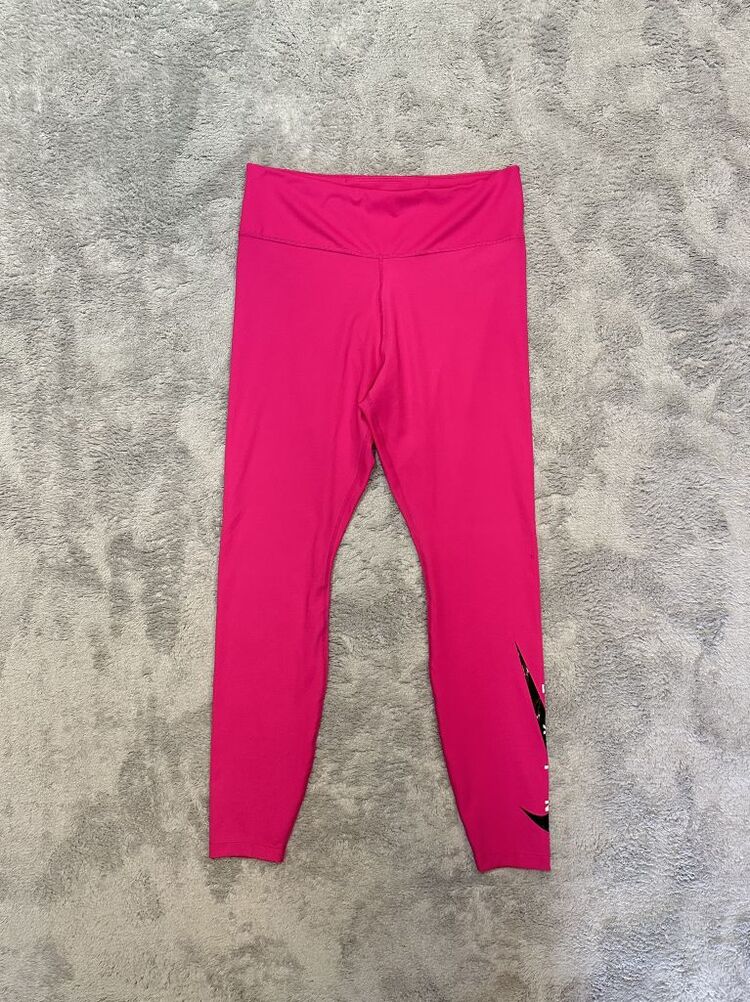 Nike Tayt - S / 36