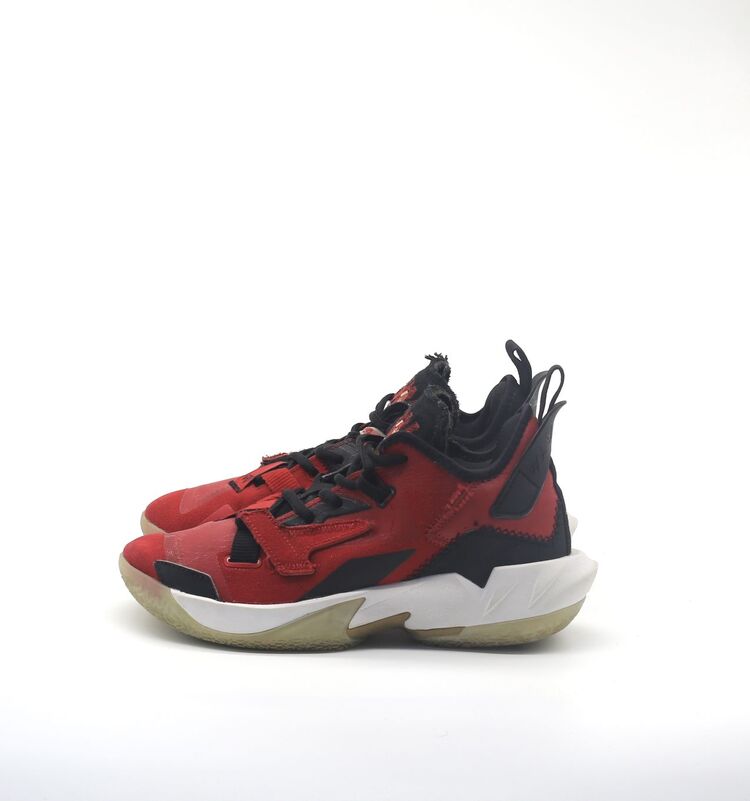 Air Jordan Why Not Zer0.4 Bred