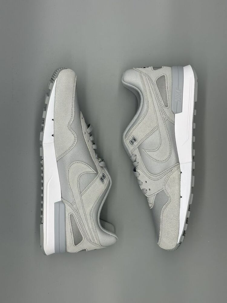Nike Sneaker