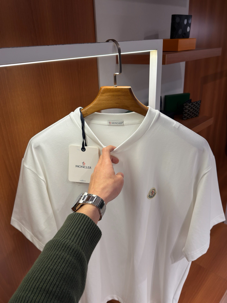 Moncler Beyaz Logo İşlemeli T-shirt