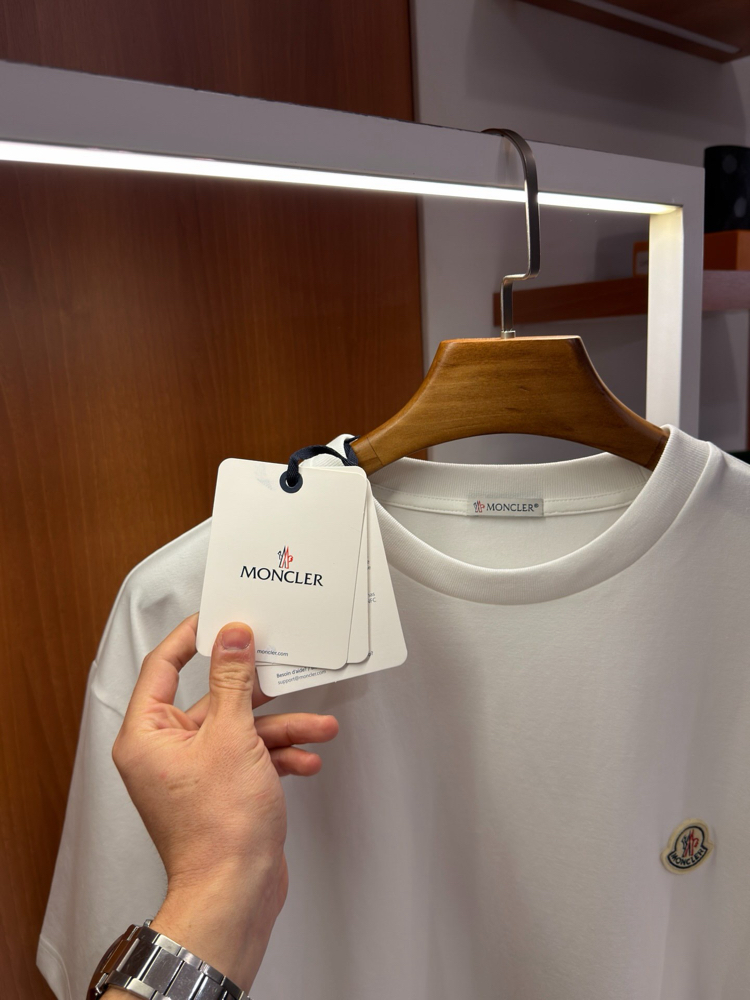 Moncler Beyaz Logo İşlemeli T-shirt