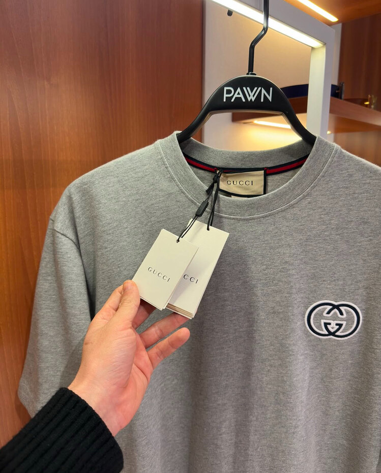 Gucci GG Göğüs İşlemeli T-shirt