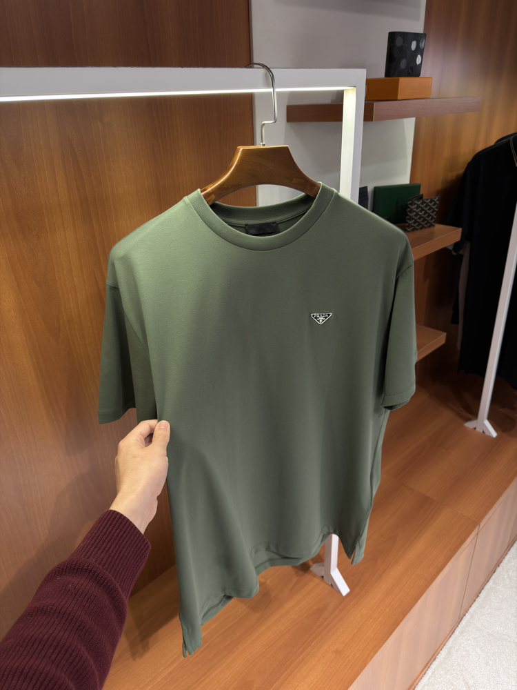 Prada Logo İşlemeli Fıstık Yeşili T-shirt
