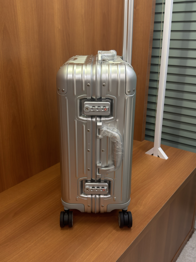 Rimowa Kabin Boy Valiz