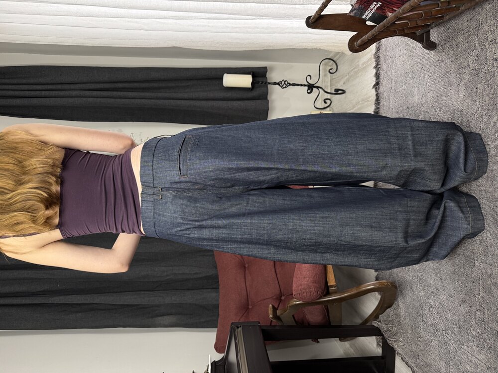 PİLELİ KABARTMA DETAYLI KLASİK SKATE JEAN
